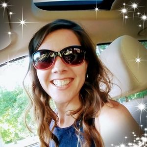 Meet your Posher, Jenel